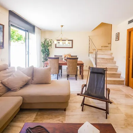 Semesterbostad Casa Mistral *